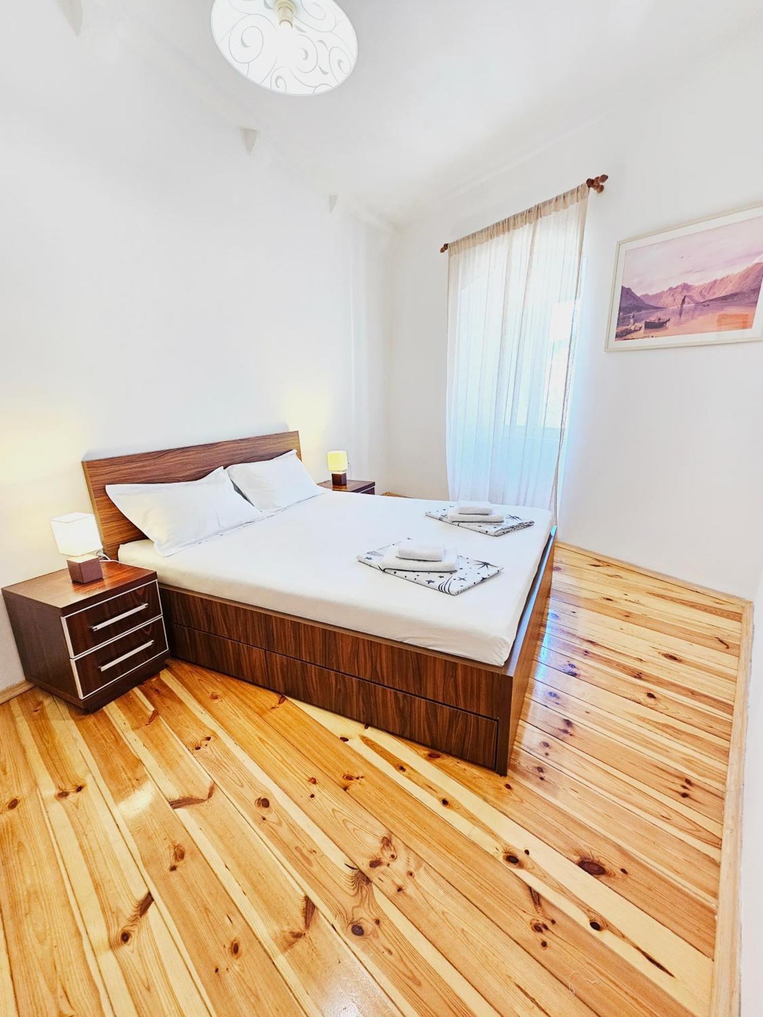 Apartments Kaleta Kotor Bagian luar foto