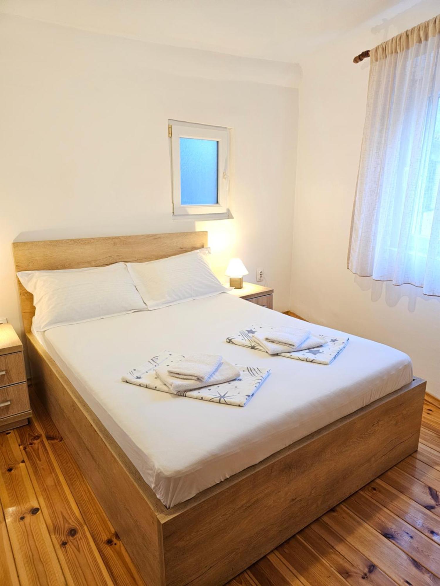Apartments Kaleta Kotor Bagian luar foto